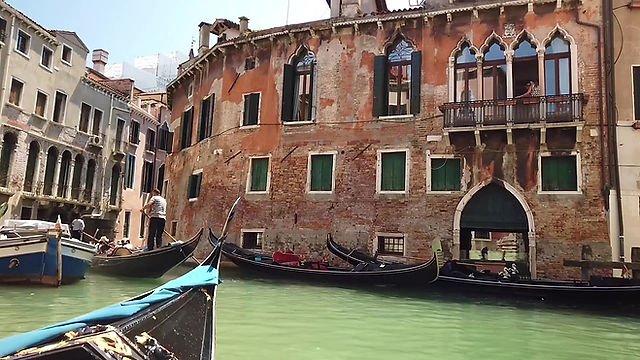 italy - venice gondolas 2